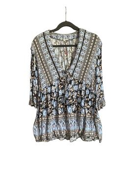 Rose & Thyme Boho Floral V-Neck Blouse - Blue/Black. Size Medium